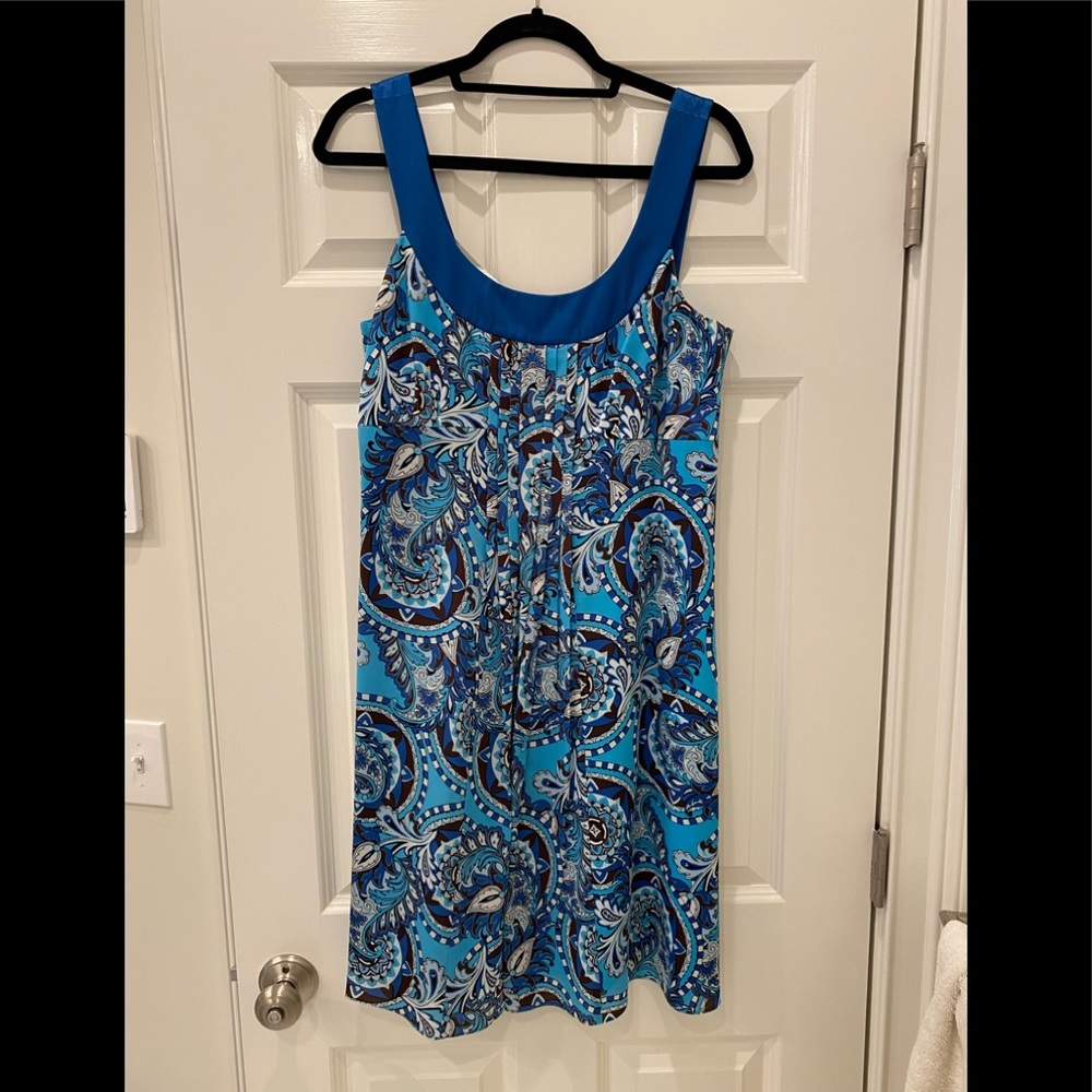 Ann Taylor Dress. Cute Blue Pattern.
